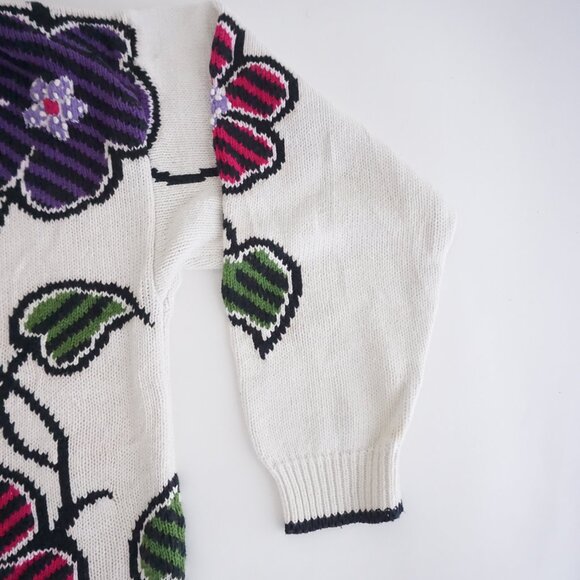 Vintage Herman Geist White Cotton Cardigan Floral Embroidered Grandmacore M - Picture 4 of 11